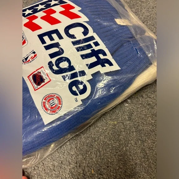 Vintage Broncos Sweater - Picture 4 of 5